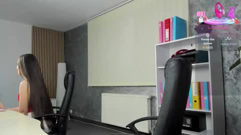 Snapshot of evanoellex chatting on October 4, 6:50 pm Your Fantasy online show from October 4, 6:50 pm