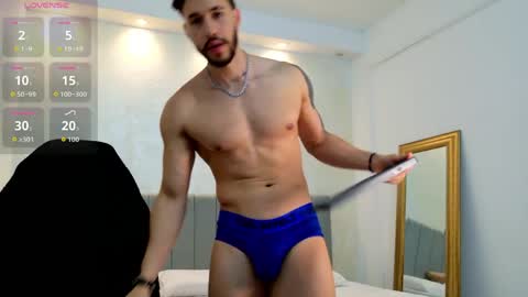 E V A N S online show from April 25, 1:08 am