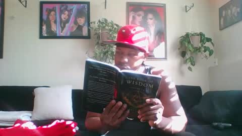 Snapshot of evanschris2048 chatting on November 25, 7:47 pm evanschris2048 online show from November 25, 7:47 pm