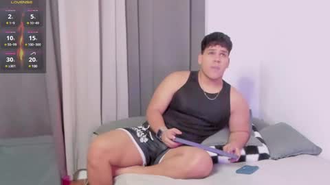 Snapshot of evansfenty chatting on January 23, 5:35 am evansfenty online show from January 23, 5:35 am