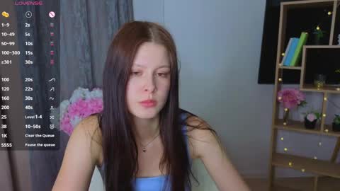EvaOnyx online show from April 29, 8:26 pm