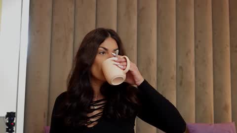 EvaRhea online show from September 23, 2:58 am