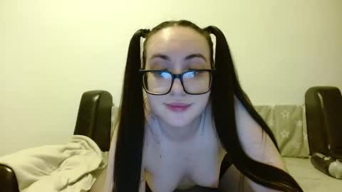 EvaRyde online show from January 5, 5:27 pm