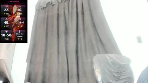 evasaenz online show from January 7, 3:12 pm