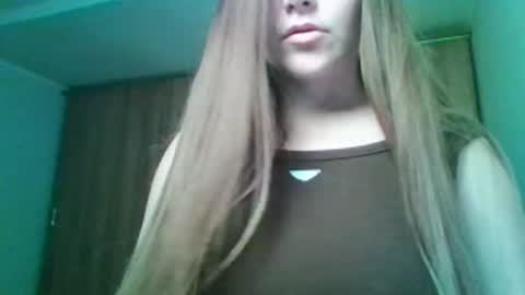 evasapples2026 online show from March 10, 10:48 pm