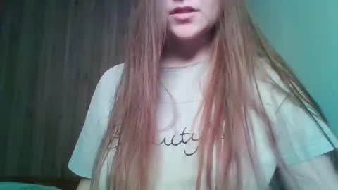evasapples2026 online show from May 3, 12:00 pm