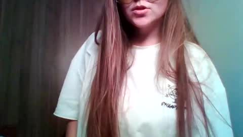 evasapples2026 online show from June 8, 10:43 pm