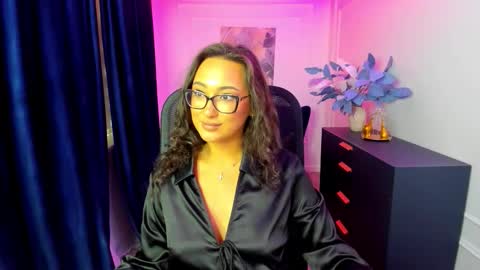 evasarazardje online show from September 10, 11:32 am