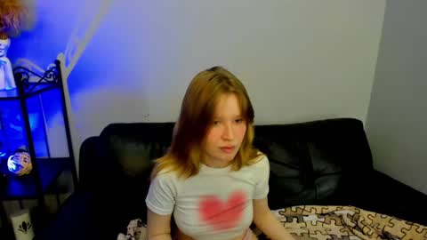 Snapshot of evastevs chatting on December 19, 7:51 pm Eva online show from December 19, 7:51 pm