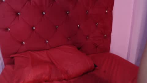 Eva    Instagram evasummer 1 online show from January 4, 9:43 am