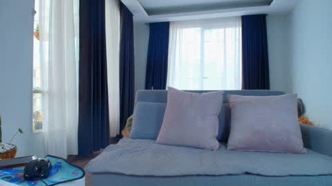  EVA LUNA online show from November 26, 6:20 pm