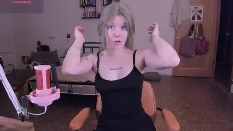      online show from December 5, 3:20 pm