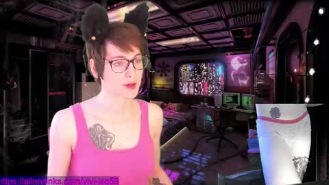 Snapshot of evavivi59 chatting on December 1, 11:21 pm Vivi online show from December 1, 11:21 pm