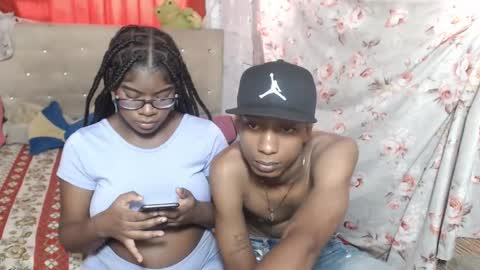 Eva And Emmanuel online show from June 5, 2:23 pm