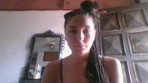 Snapshot of eve435731 chatting on March 3, 1:53 pm eve435731 online show from March 3, 1:53 pm