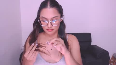 Snapshot of eve_rox18 chatting on December 30, 3:25 am Eve Rox18 online show from December 30, 3:25 am