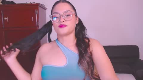 Snapshot of eve_rox18 chatting on September 13, 7:52 am Eve Rox18 online show from September 13, 7:52 am