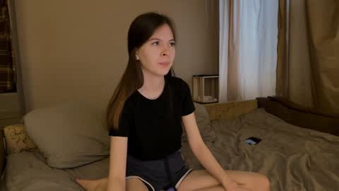 EveRobert online show from February 8, 12:06 pm