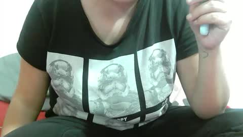 Snapshot of eveapril chatting on November 20, 6:57 am Eve online show from November 20, 6:57 am