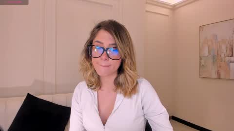Snapshot of evebenson chatting on June 2, 8:11 pm Eve online show from June 2, 8:11 pm