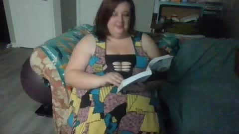 Snapshot of evehaspowers chatting on February 18, 12:06 pm Eve online show from February 18, 12:06 pm