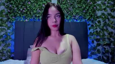 Snapshot of evelin_33 chatting on September 19, 7:14 pm E V E L I N online show from September 19, 7:14 pm