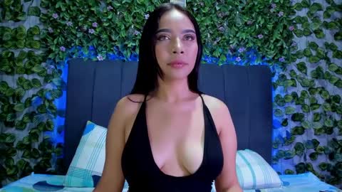 Snapshot of evelin_33 chatting on September 25, 5:16 pm E V E L I N online show from September 25, 5:16 pm