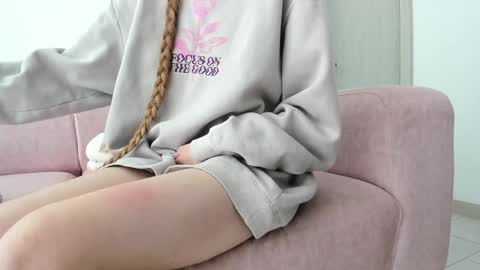 Evelin online show from April 25, 9:01 pm