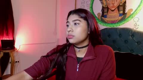 evelin_jones18 online show from March 21, 5:12 am