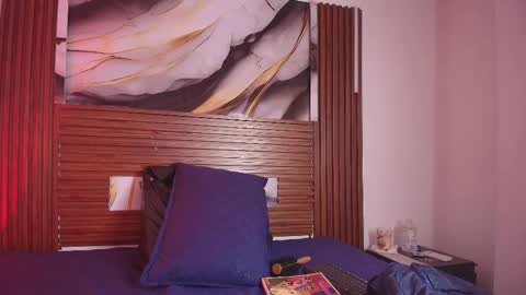 Snapshot of evelin_thompsson chatting on October 7, 7:22 pm cielo online show from October 7, 7:22 pm