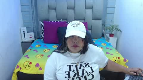 evelin zaens online show from April 5, 10:40 pm