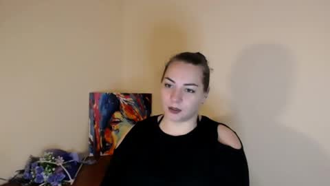 Snapshot of evelineli chatting on March 12, 12:57 pm Lydia online show from March 12, 12:57 pm