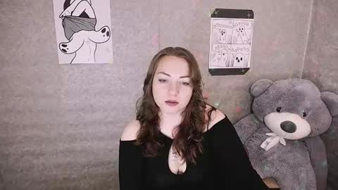 Snapshot of evelineli chatting on October 26, 10:36 pm Lydia online show from October 26, 10:36 pm