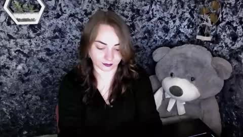 Lydia online show from March 1, 9:39 pm