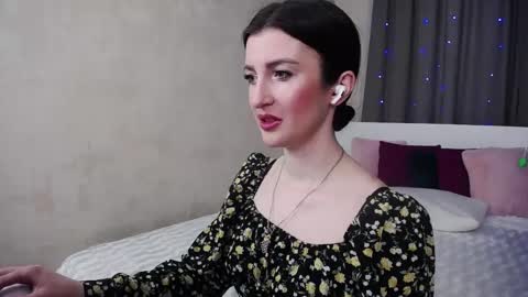 Evelin online show from April 22, 5:32 am