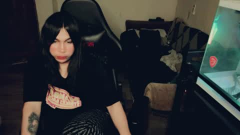 evelyn420521 online show from July 13, 7:44 am
