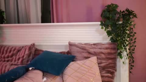 Snapshot of evelyn_evyy chatting on February 10, 1:14 am Evelyn online show from February 10, 1:14 am