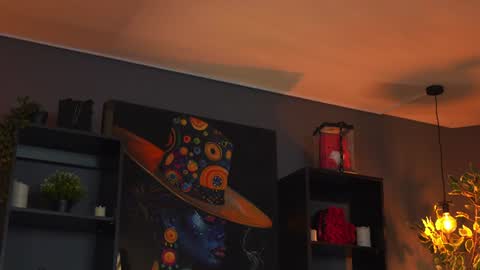 Snapshot of evelyn_evyy chatting on June 15, 6:10 pm Evelyn online show from June 15, 6:10 pm