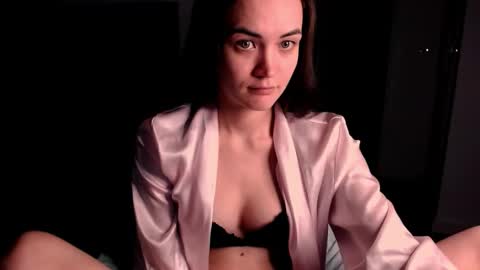 Evelyn online show from November 24, 4:40 pm