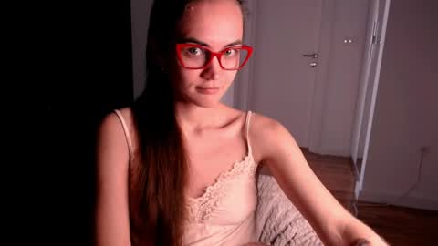 Evelyn online show from April 23, 9:41 am