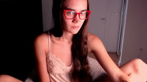 Snapshot of evelyn_gg chatting on July 22, 10:07 am Evelyn online show from July 22, 10:07 am