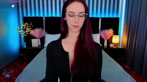 Snapshot of evelyn_rush1 chatting on May 1, 2:32 pm evelyn rush1 online show from May 1, 2:32 pm