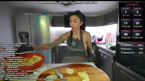 Evelyne online show from December 24, 3:49 am