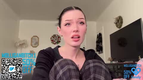 Evelyn online show from January 17, 11:07 pm