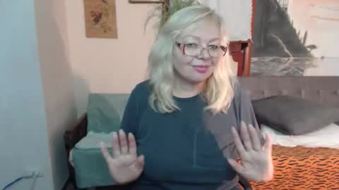 BarbaraBlondy online show from November 6, 10:10 pm