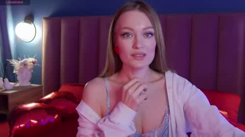 Evelyn online show from February 13, 1:45 am