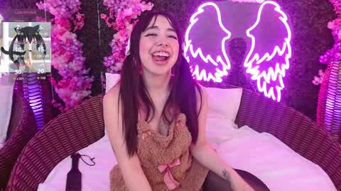 everly_grace online show from October 22, 8:52 pm