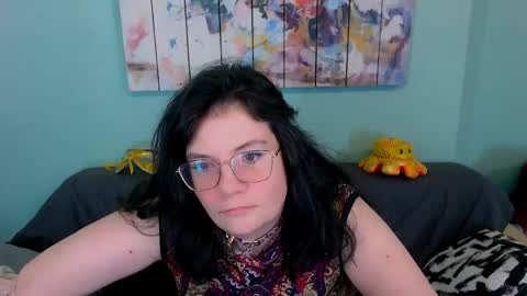 Everly online show from April 23, 6:47 am