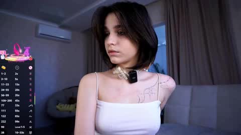 Snapshot of evervessi chatting on September 19, 4:25 am Anita online show from September 19, 4:25 am