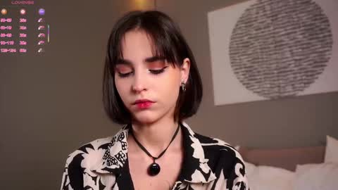 Snapshot of evervessi chatting on November 12, 4:24 am Anita online show from November 12, 4:24 am